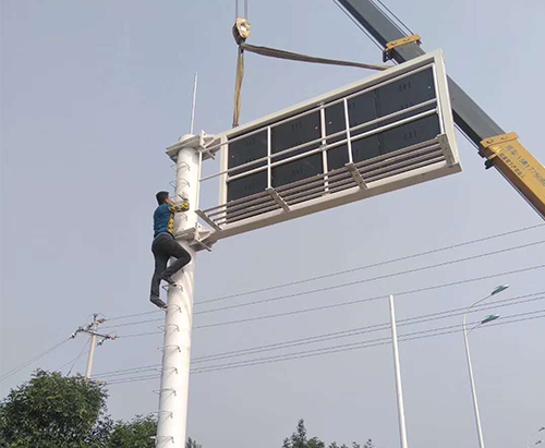 博鱼手机版登录入口-博鱼（中国）官方省郑州市某道路F型显示屏框架
